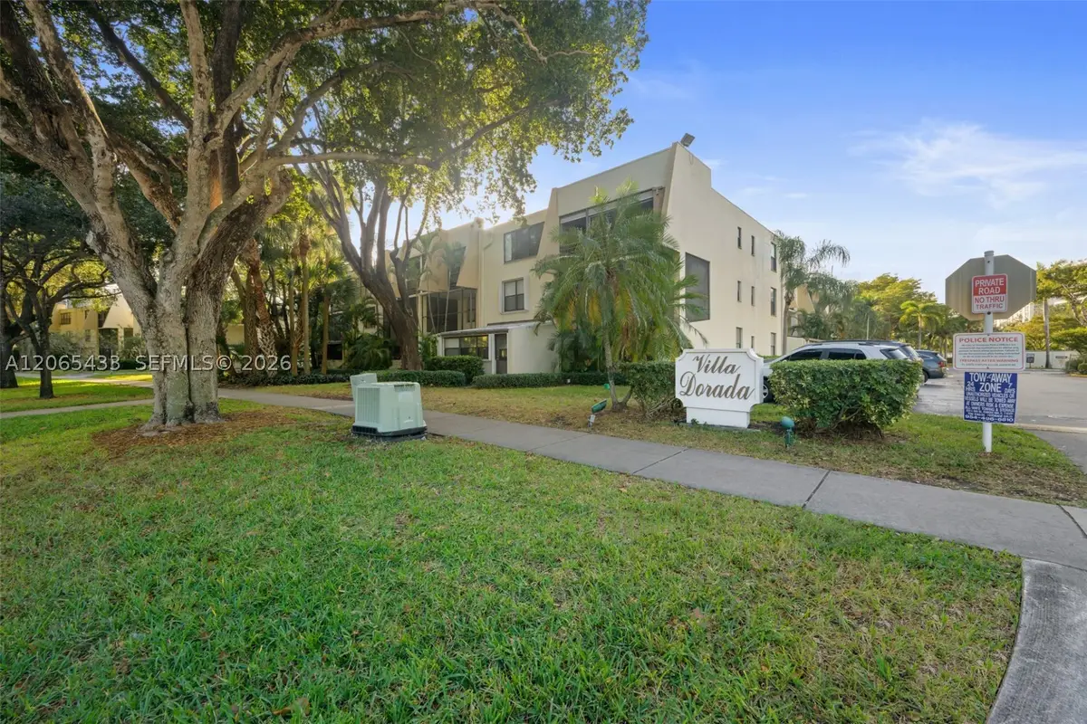 20401 NE 30th Ave #320-8, Aventura, FL 33180 - #1