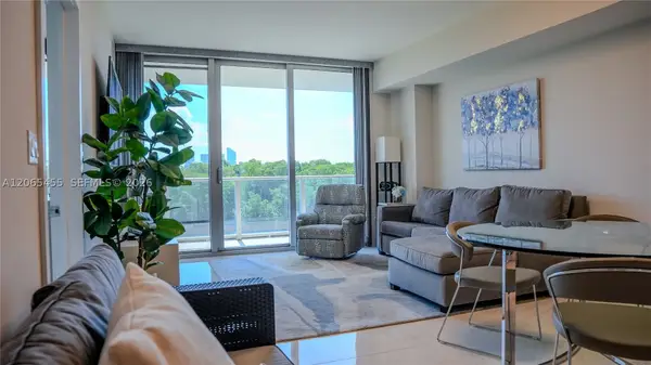 16385 Biscayne Blvd # #419, North Miami Beach, FL 33160