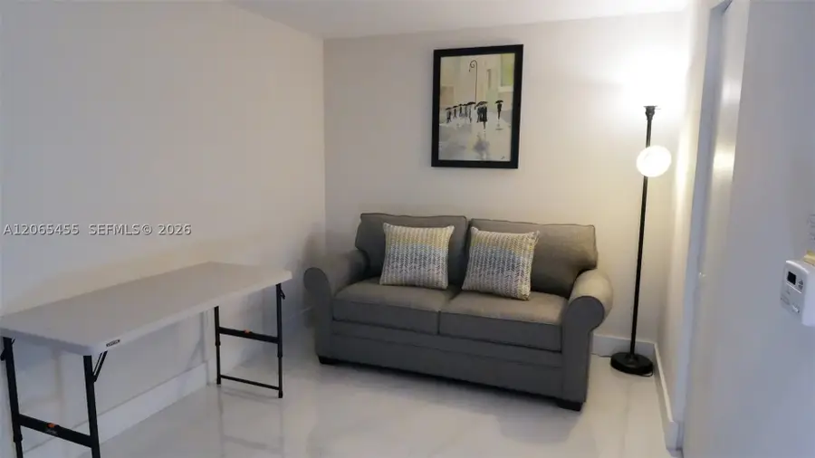 16385 Biscayne Blvd # #419, North Miami Beach, FL 33160 - #3