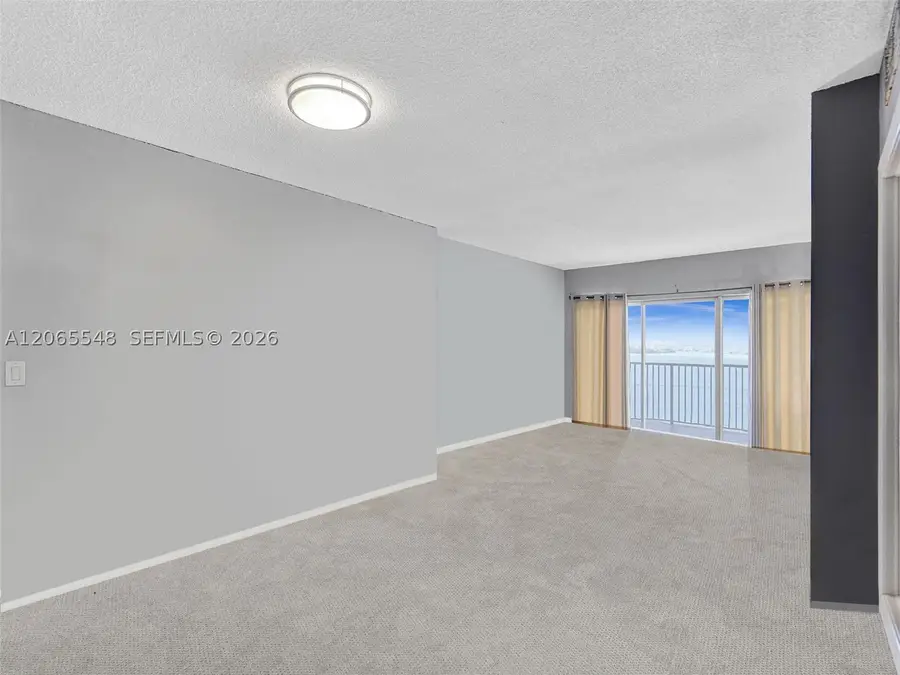 300 Bayview Dr #1914, Sunny Isles Beach, FL 33160 - #3