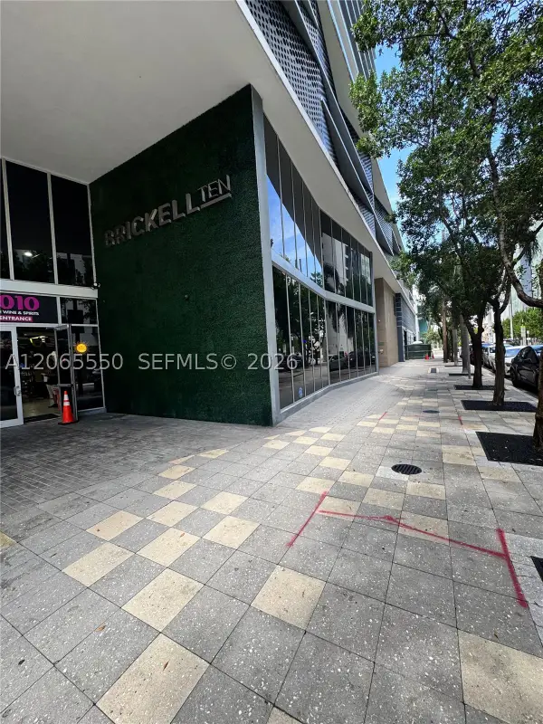 1010 SW 2nd Ave #607, Miami, FL 33130