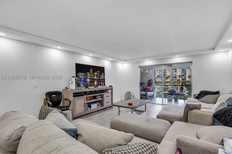 141 SE 3rd Avenue #101, Dania Beach, FL 33004 - #3