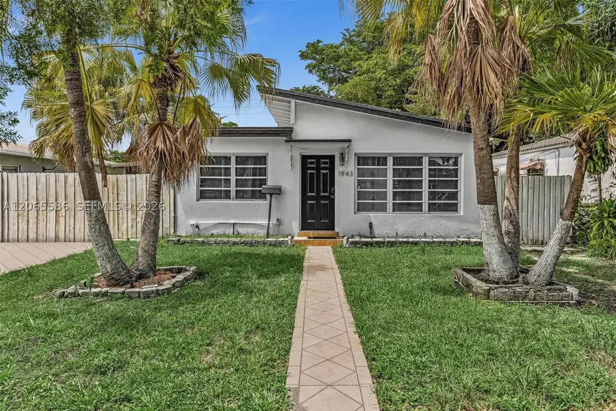 1943 Rodman St, Hollywood, FL 33020 - #2