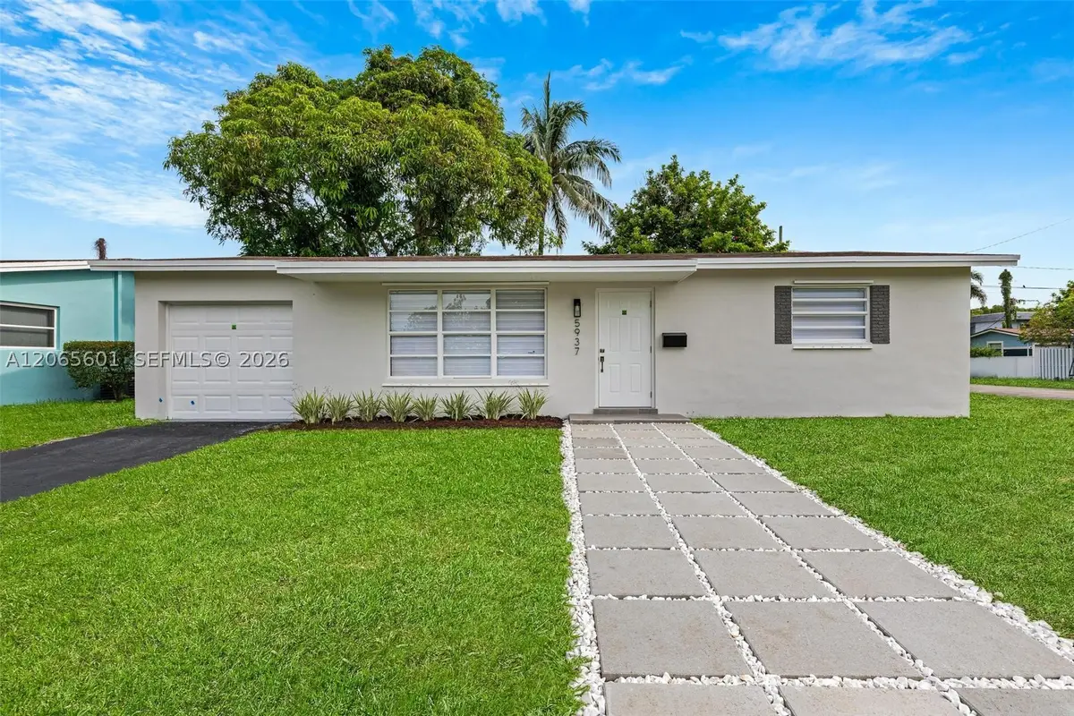 5937 NW 16th Ct, Sunrise, FL 33313 - #1