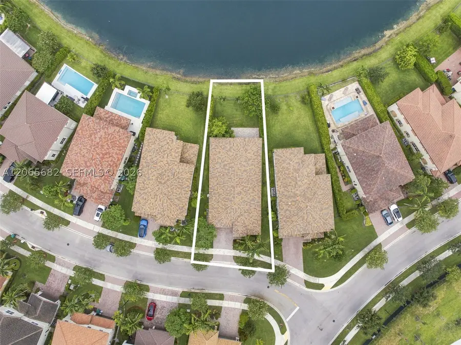 8550 Lakeside Bnd, Parkland, FL 33076 - #2