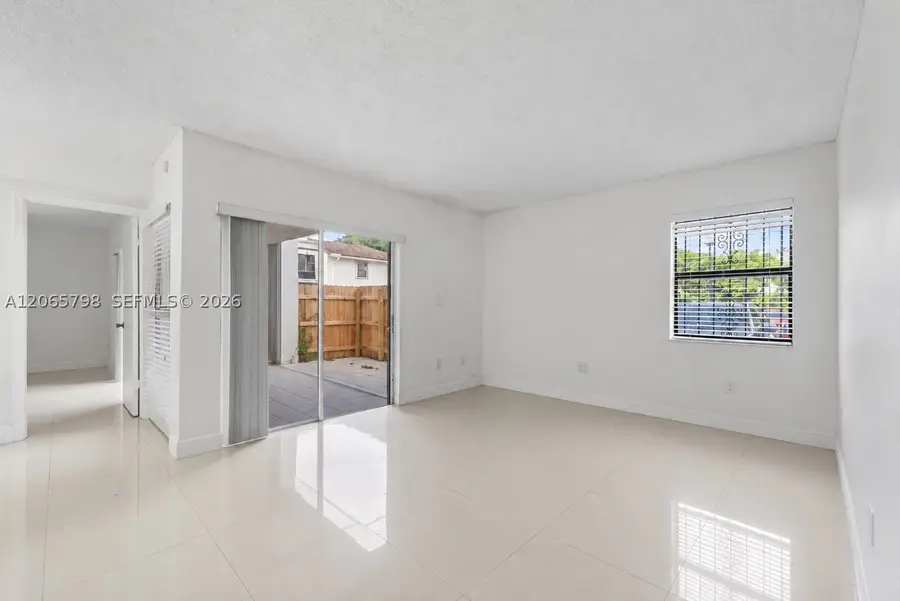 10895 NW 7th St #14-28, Miami, FL 33172 - #3