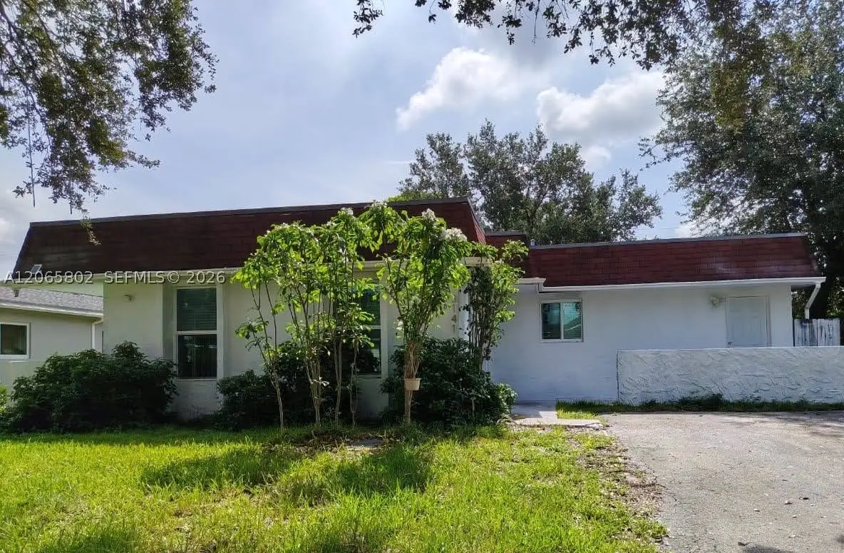3141 N 73rd Ave, Hollywood, FL 33024 - #1