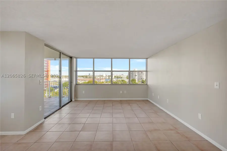 1300 NE Miami Gardens Dr #714E, Miami, FL 33179 - #3