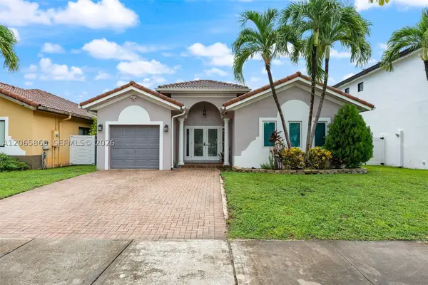 15717 SW 138th Ter, Miami, FL 33196