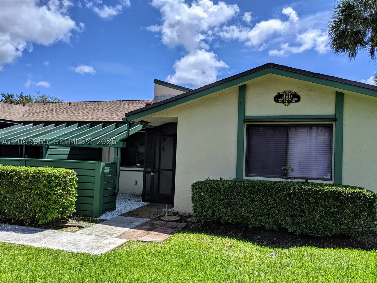 460 Lakeview Dr #4, Weston, FL 33326 - #1