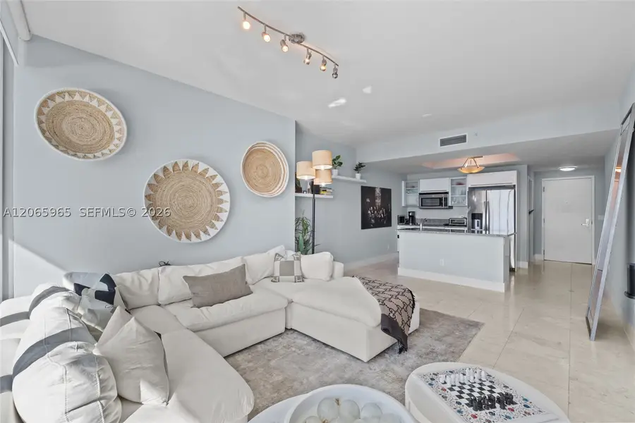Address Withheld By Seller, Miami, FL 33132 - #3