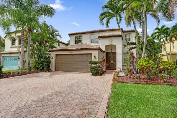 9078 Alexandra Cir, Wellington, FL 33414