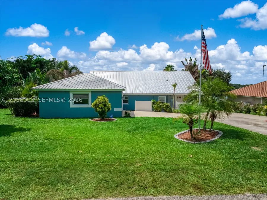137 Mccoy Dr, Lake Placid, FL 33852 - #3