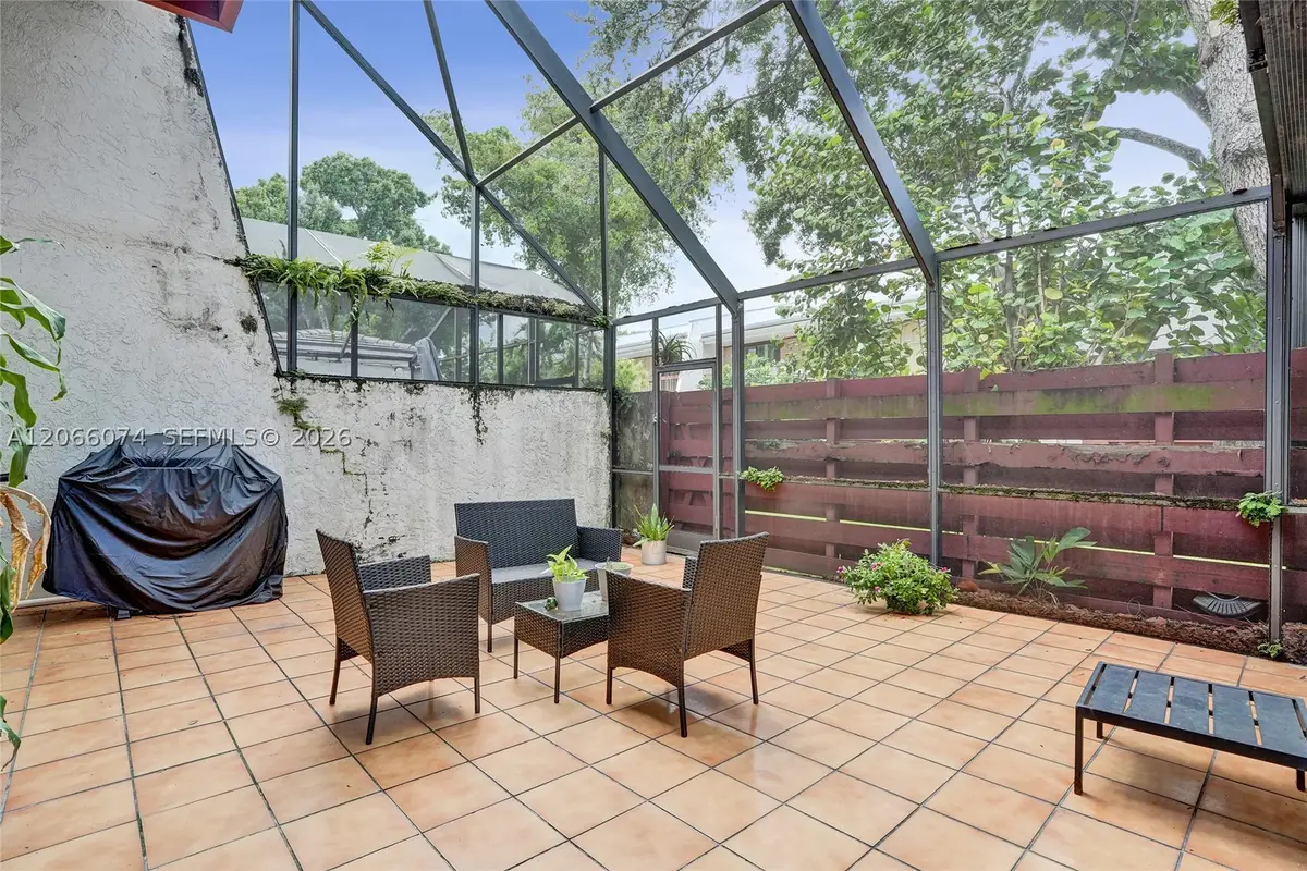 3003 Lakewood Ln, Hollywood, FL 33021 - #1