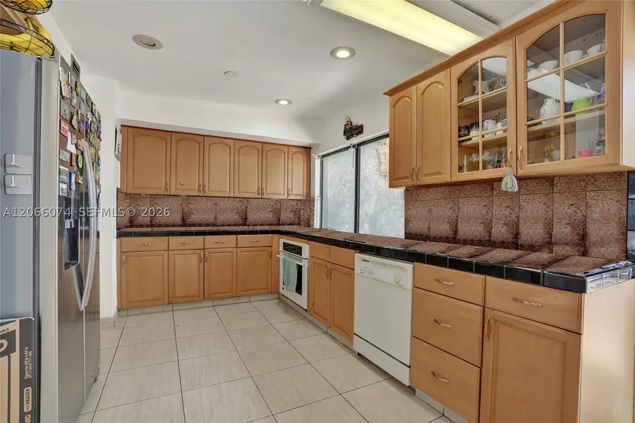 3003 Lakewood Ln, Hollywood, FL 33021 - #3