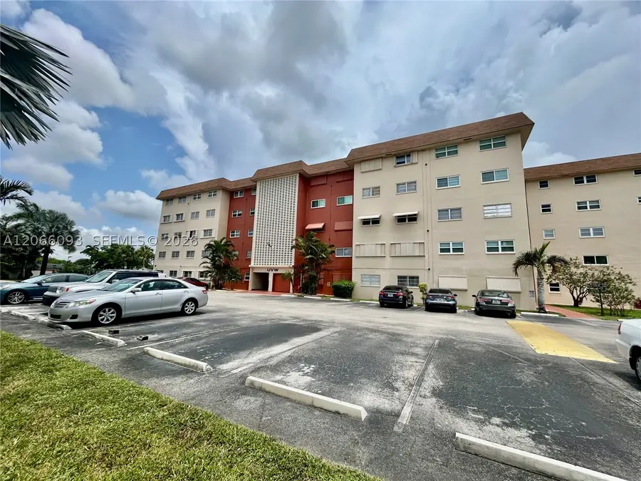 5300 Washington St #U503, Hollywood, FL 33021 - #2