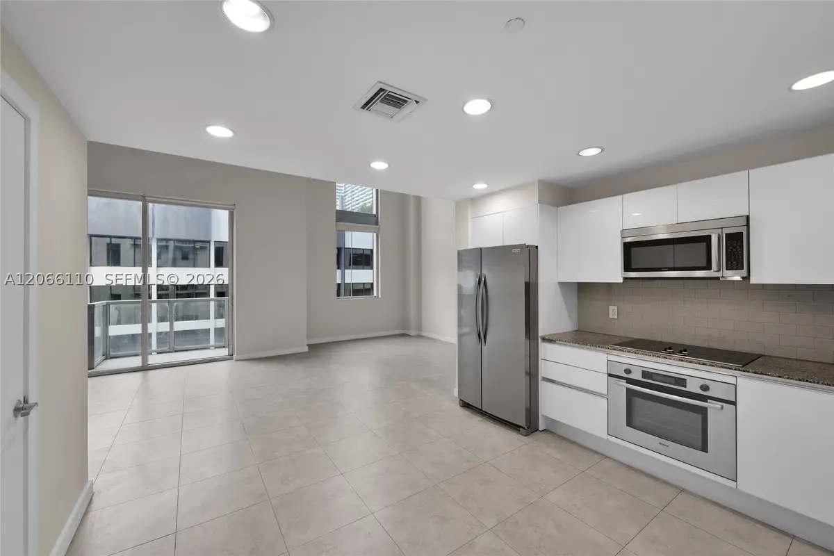 1060 Brickell Ave #815, Miami, FL 33131 - #1