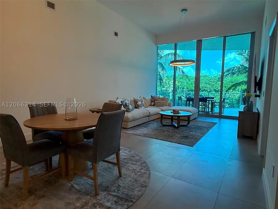 701 N Fort Lauderdale Blvd #214, Fort Lauderdale, FL 33304 - #3