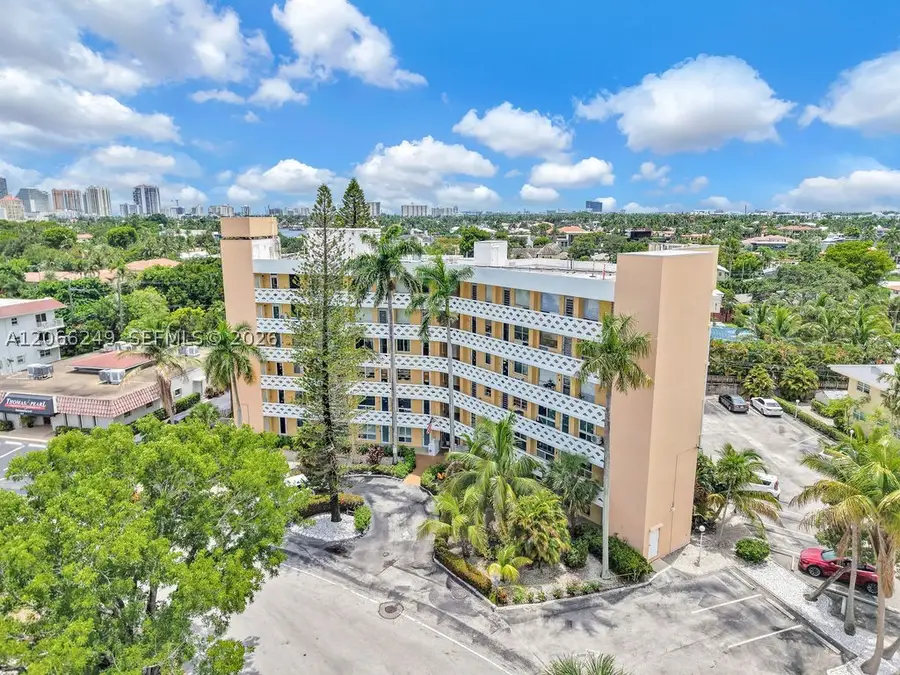 2400 NE 9th St #201, Fort Lauderdale, FL 33304 - #3