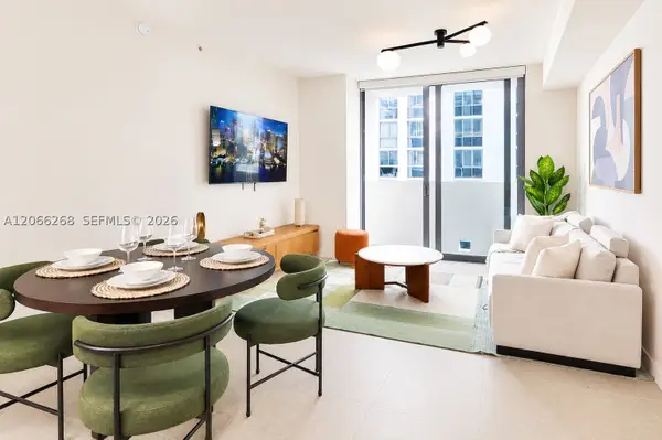 11 NE 6th St #212, Miami, FL 33132