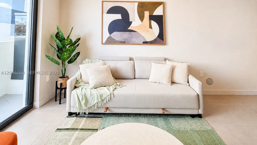 11 NE 6th St #212, Miami, FL 33132 - #2