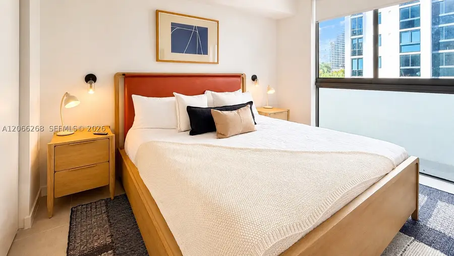 11 NE 6th St #212, Miami, FL 33132 - #3