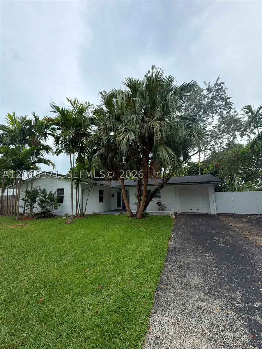 9934 SW 195th St, Cutler Bay, FL 33157 - #2