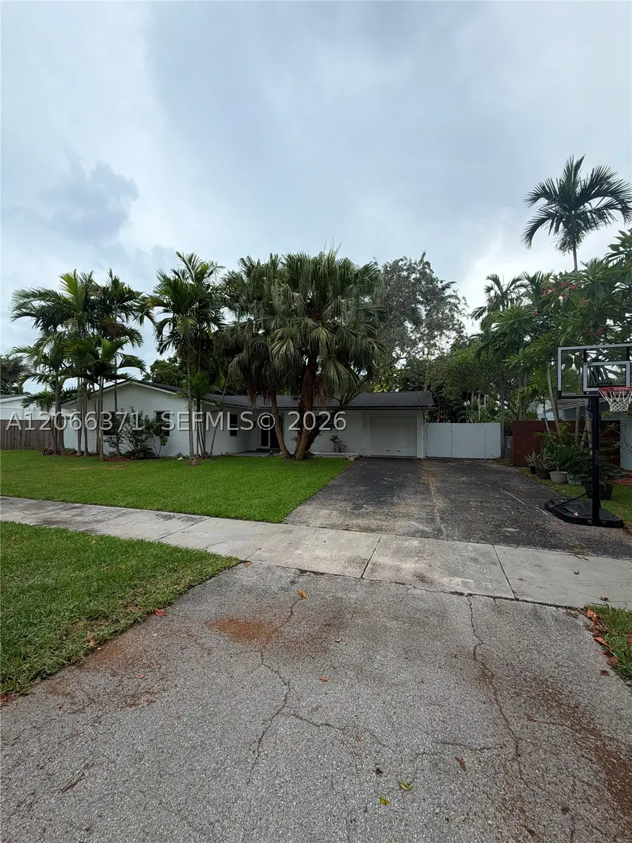 9934 SW 195th St, Cutler Bay, FL 33157 - #3