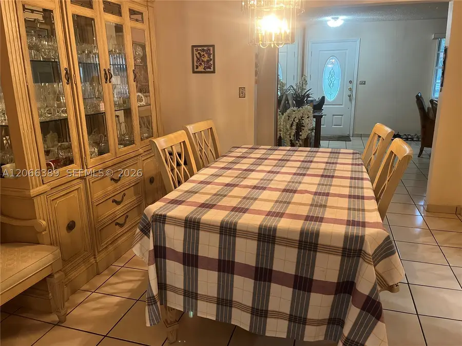 10121 SW 34th St, Miami, FL 33165 - #3
