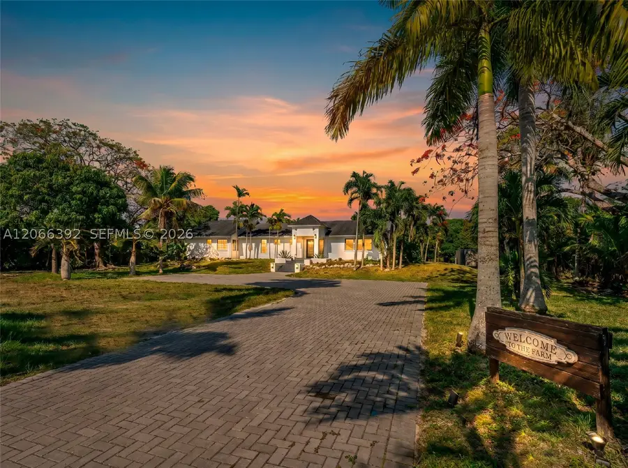 19601 SW 187th Ave, Miami, FL 33187 - #2