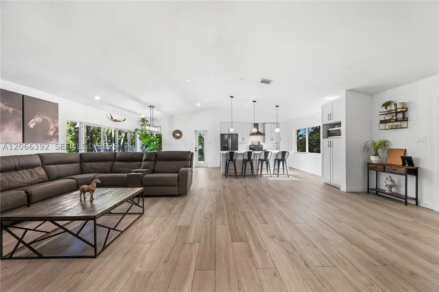 19601 SW 187th Ave, Miami, FL 33187 - #3
