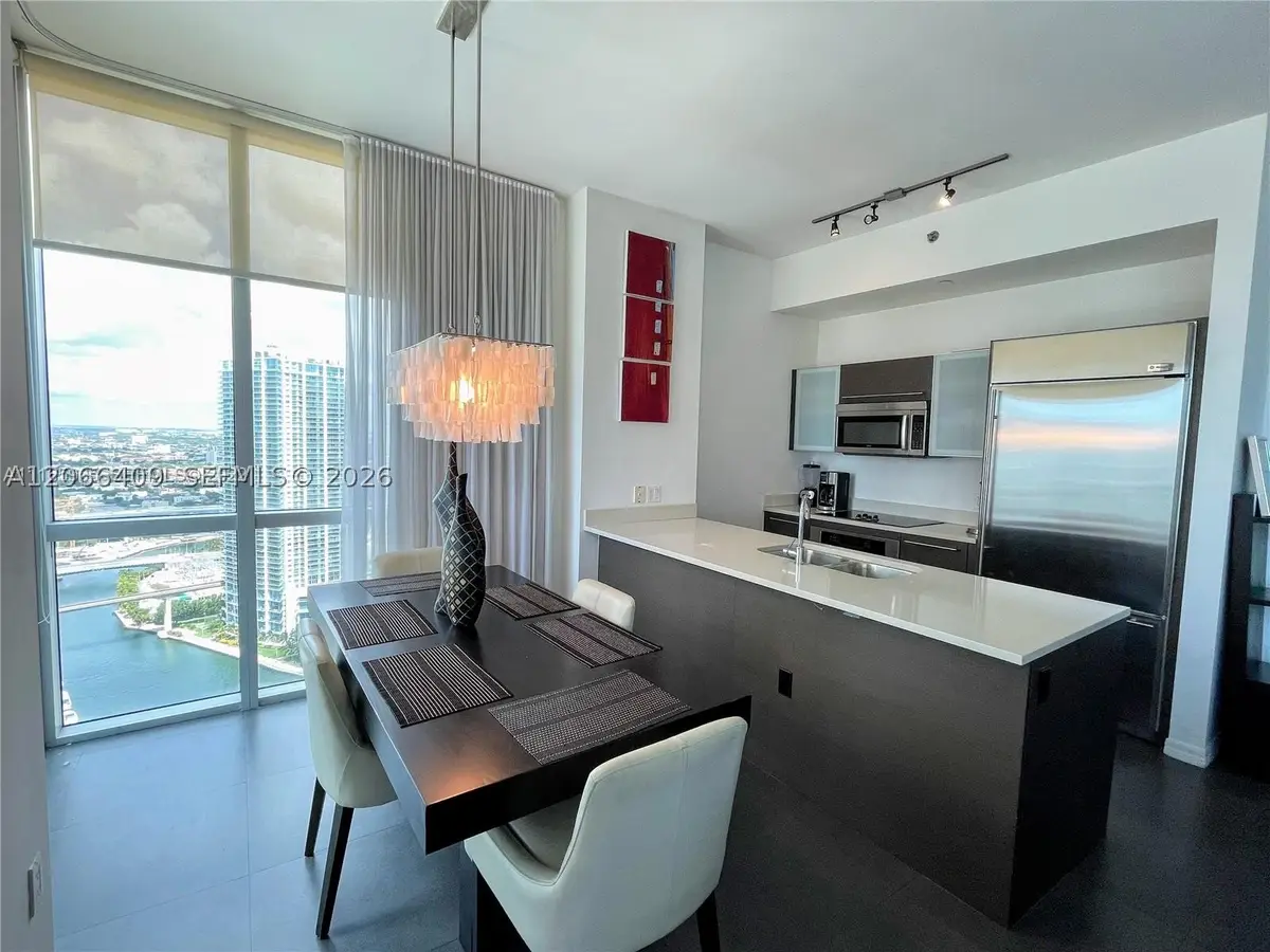 55 SE 6th St #4102, Miami, FL 33131 - #1