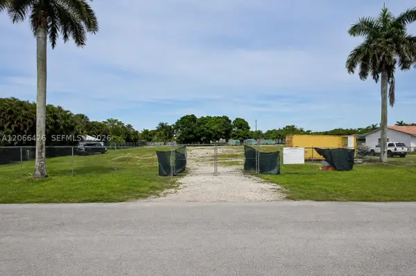 3550 NW 94th Ave, Cooper City, FL 33024