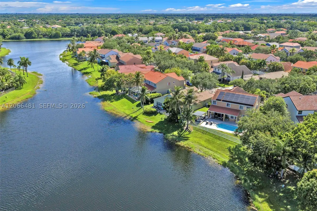 480 Cambridge Dr, Weston, FL 33326 - #1