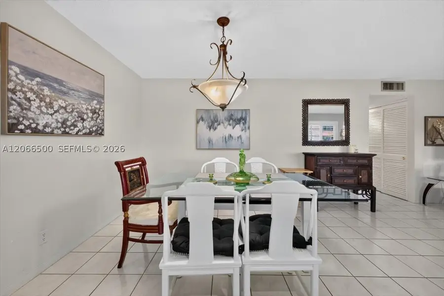 180 NE 12th Ave #11D, Hallandale Beach, FL 33009 - #3