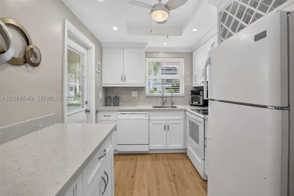 580 Egret Dr #108, Hallandale Beach, FL 33009