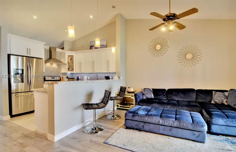 206 Liberty Ct, Deerfield Beach, FL 33442 - #2