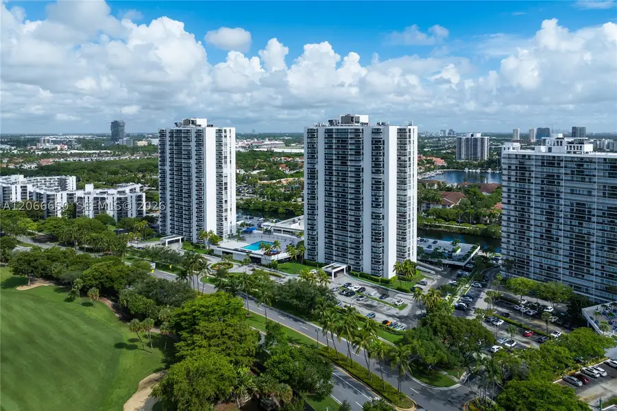 3675 N Country Club Dr #401, Aventura, FL 33180 - #3