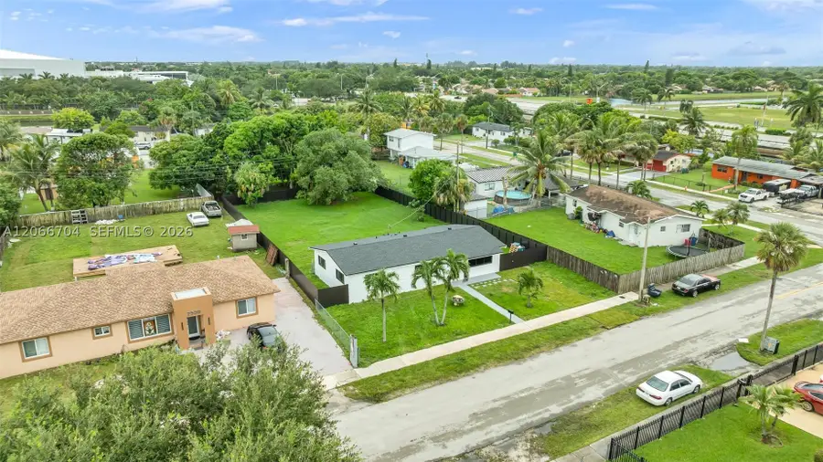 2600 NW 205th St, Miami Gardens, FL 33056 - #3