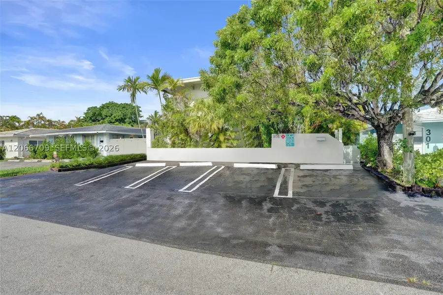 305 SE 12th Ave, Pompano Beach, FL 33060 - #3