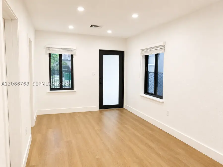 2415 NW 15th St, Miami, FL 33125 - #3