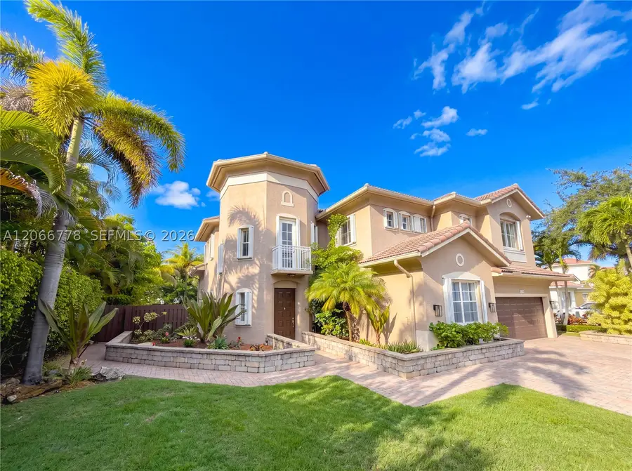 11365 NW 68th St, Doral, FL 33178 - #2