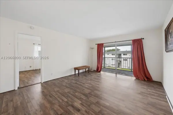 1200 Hillcrest Ct #315, Hollywood, FL 33021