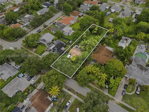 2541 Washington St, Hollywood, FL 33020