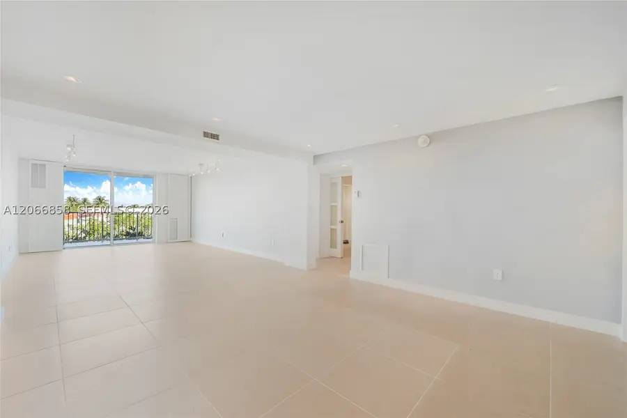 210 Sea View Dr #409, Key Biscayne, FL 33149 - #2