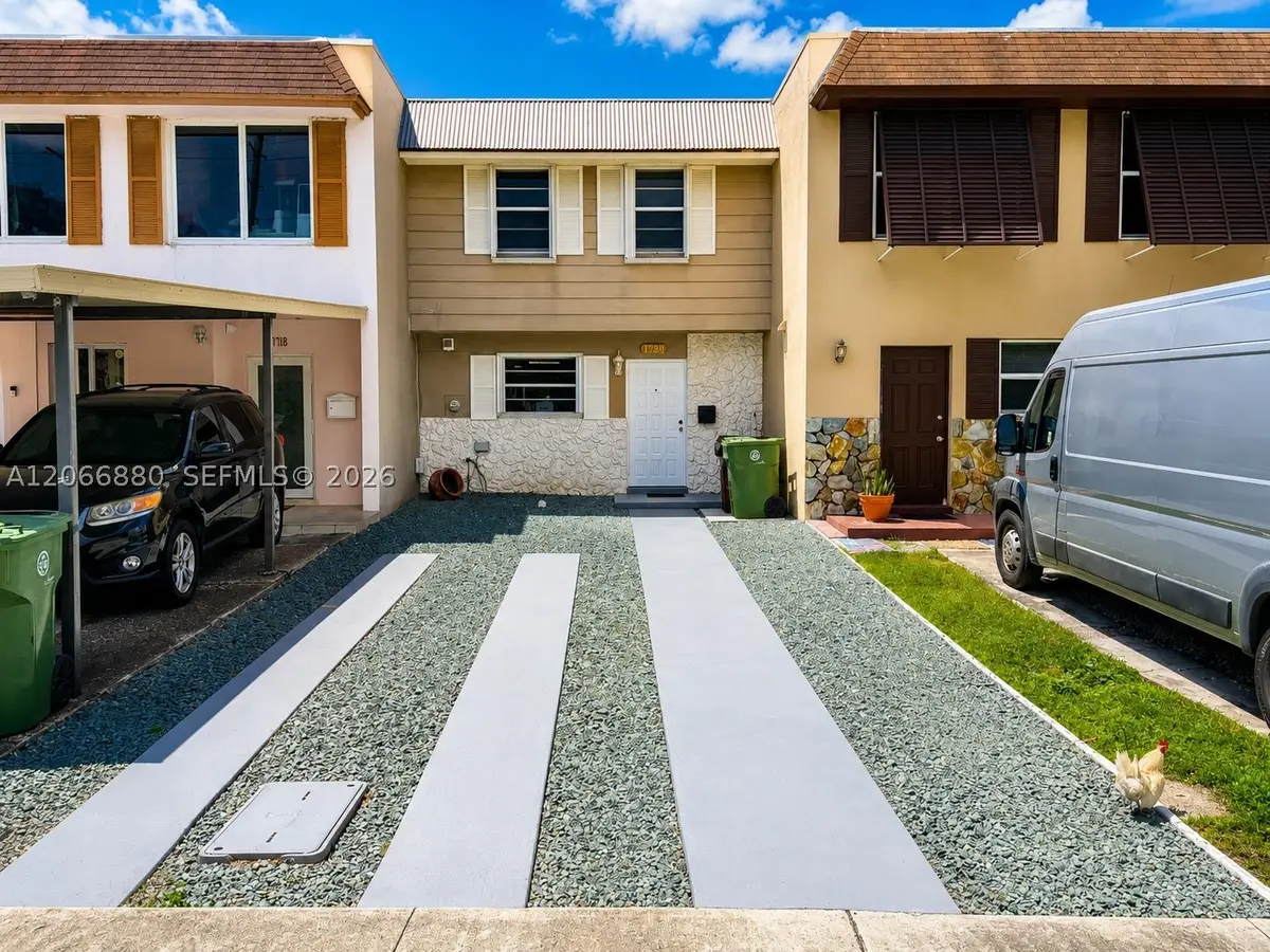 1720 W 75th St, Hialeah, FL 33014 - #1