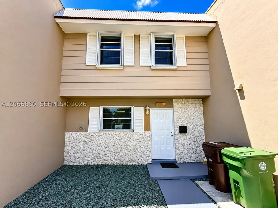 1720 W 75th St, Hialeah, FL 33014 - #2