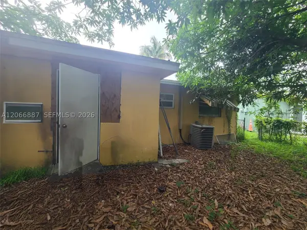 5910 NW 16th Ct, Sunrise, FL 33313