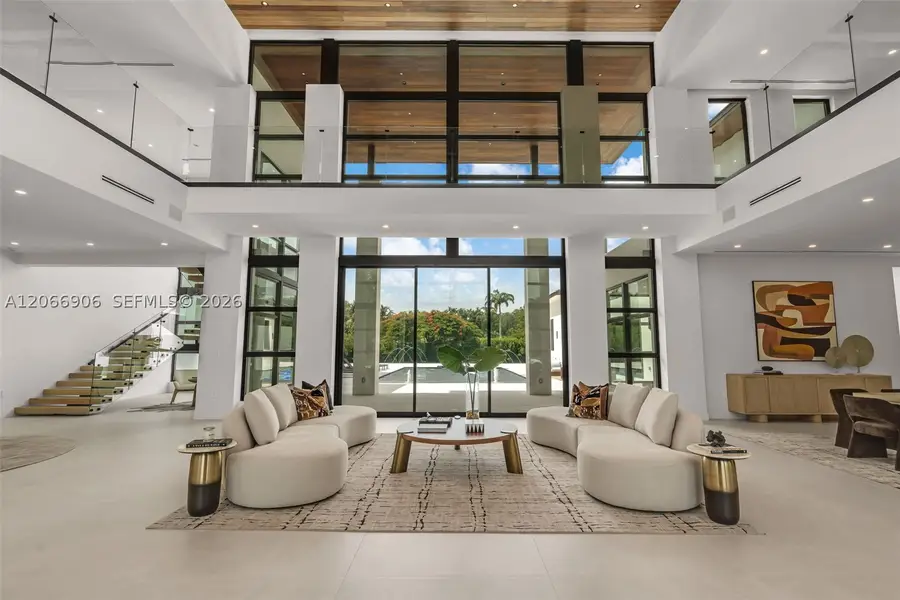 6290 Chapman Field Dr, Pinecrest, FL 33156 - #2