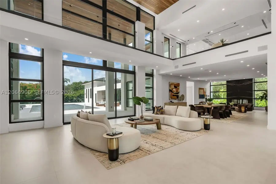 6290 Chapman Field Dr, Pinecrest, FL 33156 - #3